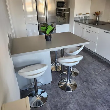 T3 Confort & Serenite Avec Garage Privatif 발랑스